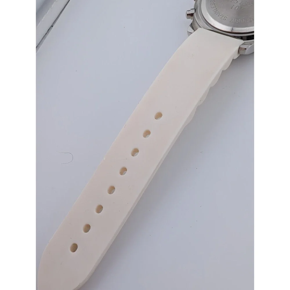 American Eagle Outfitters Watch Women 36mm Case White Silicone Band- New Battery